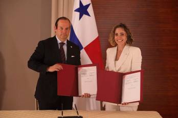 El convenio busca establecer una coordinación técnica y administrativa para promover internacionalmente los principales destinos turísticos del país.