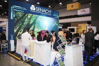 Senacyt impulsa la innovación y el liderazgo femenino en Expocomer 2026
