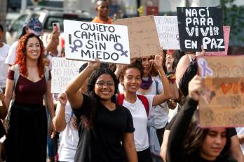 Mientras aumentan los casos de violencia doméstica y los femicidios, el Ministerio de la Mujer enfrenta una reducción de recursos que limita su capacidad de prevención, atención y protección a las víctimas.