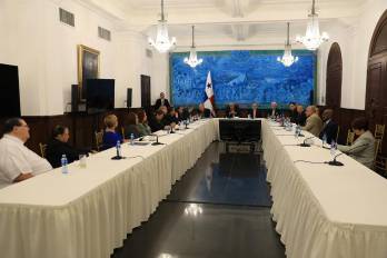 El mandatario panameño alinea estrategias con los diputados de su partido para asegurar los fondos y proyectos que marcarán la agenda económica de 2026.