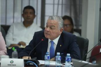 La Contraloría estima que alrededor de 5,000 de los 32,000 vehículos estatales podrían encontrarse dañados, abandonados o fuera de circulación.