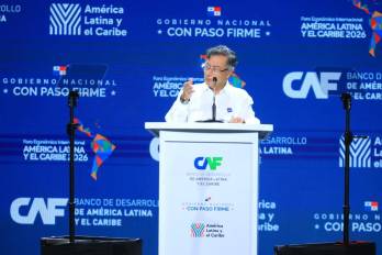 El discurso del mandatario en la CAF reabrió el debate sobre el rol de América Latina en la crisis del orden internacional.