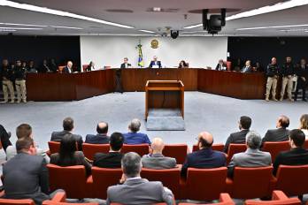 Fotografía general del juicio por intento de golpe de Estado del expresidente de Brasil Jair Bolsonaro este martes, en el Supremo Tribunal Federal en Brasilia.