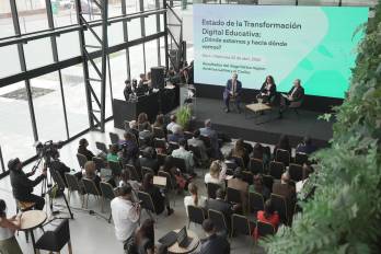 Fotografía cedida por la Fundación Ceibal de la presentación del informe 'Estado de la Transformación Digital Educativa' este miércoles, en Montevideo (Uruguay). Si bien los países de Latinoamérica y el Caribe avanzaron en la incorporación de tecnologías en sus sistemas educativos, las brechas estructurales que persisten limitan su impacto pedagógico y su sostenibilidad.