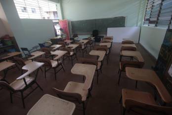 El Ministerio de Educación cuenta con un presupuesto de $3.677 millones, de los cuales 1.652 millones son para invertir.