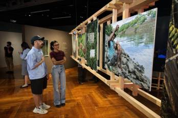Los visitantes quedaron impresionados con las hazañas de Mr. Brown.