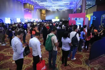 Más de 15 mil panameños asistieron a la primera feria de empleo de la Alcaldía de Panamá.