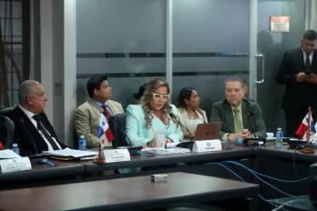 Shirley Castañedas, presidenta de la Asamblea Nacional, durante la sustentación del presupuesto de la institución ante la Comisión de Presupuesto.