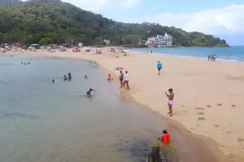 La decisión tomada por las autoridades, junto con la ausencia de mediación o de propuestas que contemplaran las peticiones de los residentes.