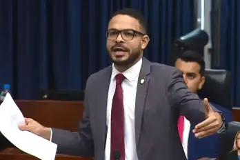Betserai Richards, diputado por la libre postulación.