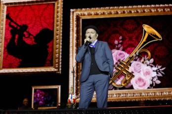 El cantante panameño Rubén Blades durante su presentación este 13 de septiembre de 2025, en Bogotá (Colombia).