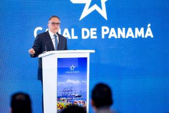 El administrador Ricaurte Vásquez destacó la contribución de Vial al crecimiento de los ingresos y la rentabilidad del Canal en beneficio de Panamá.