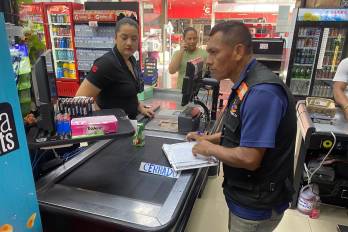 En las inspecciones se dieron tres resultados: coincidencia de precios, bajo cargo (a favor del consumidor) y sobrecargo, siendo el último el que más preocupa a la entidad por su impacto al bolsillo de los compradores.