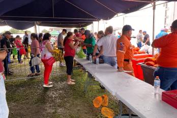 El país de las filas enormes y colas interminables