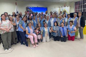 Asociación de Amigos y Voluntarias del Instituto Oncológico Nacional (ADAVION).