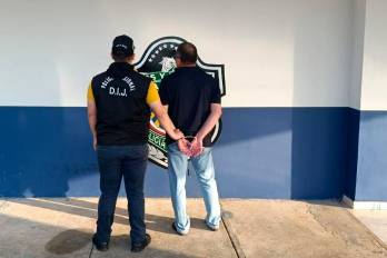 Uno de los aprehendidos durante el operativo.