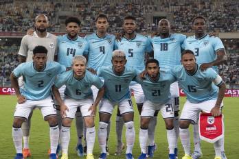 El equipo titular de Panamá que jugó contra Sudáfrica.