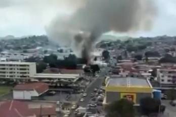 El incendio destruyó las dos barracas.