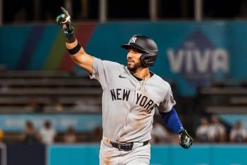 El beisbolista panameño, José Caballero durante un partido con los New York Yankees.