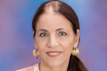 La profesora universitaria, Irene de Delgado.