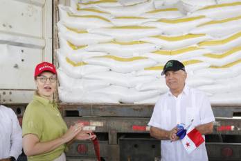 Panamá formalizó este lunes la recepción y el inicio de la distribución nacional de mil toneladas de fertilizantes donados por el Reino de Marruecos.