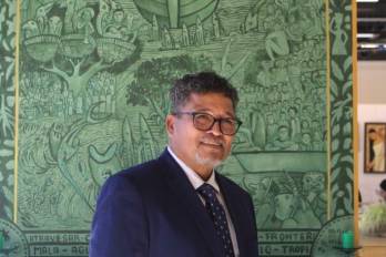 El artista multidisciplinar contemporáneo, Aristides Ureña Ramos.