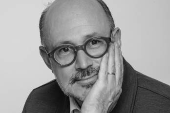 Ricardo Raphael presentó su obra Fabricación (Seix Barral) en la Feria Internacional del Libro de Panamá.
