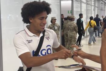 Adalberto Carrasquilla en su arribo a Panamá tras el Mundial 2026.