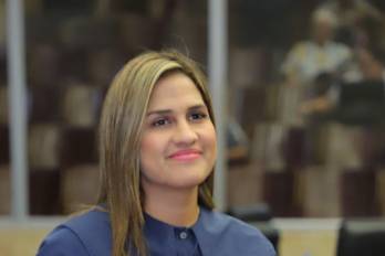 Vamos y Contraloría intercambian acusaciones, anuncian auditorías