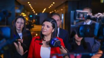 Muñoz agradeció a la empresa privada que ha otorgado plazas de empleo a los panameños.