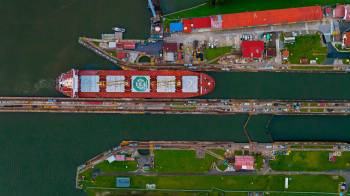 Desde enero, el tránsito por el Canal es de 24 buques diarios: 17 panamax y 7 neopanamax.