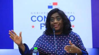 La ministra advirtió sobre las cifras del abandono escolar y la repercusión que tiene en las personas.