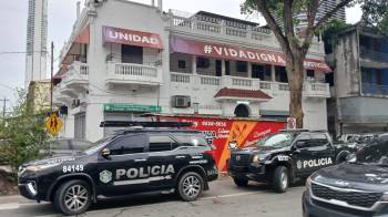 Momento del allanamiento a las oficinas del Suntracs en Avenida Perú.