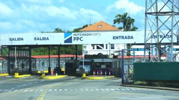 El acuerdo de venta se produjo tras semanas de presión por parte del presidente estadounidense Donald Trump.