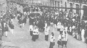 Vistas del funeral del primer presidente de la República, Manuel Amador Guerrero.