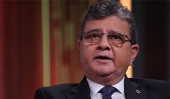 Vallarino, entre otros cargos, se ha desempeñado como vicepresidente de Asuntos Corporativos en la Autoridad del Canal de Panamá y como vicepresidente de Asuntos Corporativos y Comunicación en la ACP.