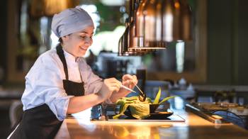 Cocina internacional con sabor a Santa Marta