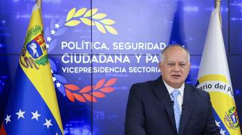 Foto distribuida por el Ministerio del Interior y Justicia de Venezuela muestra al ministro del Interior de Venezuela, Diosdado Cabello, hablando durante una conferencia de prensa en Caracas el 6 de enero de 2025.