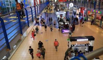 Foto ilustrativa de un centro comercial de la ciudad.