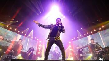 El artistas Chayanne en su gira Bailemos otra vez.
