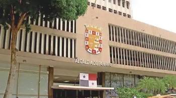 El cierre parcial de oficinas públicas busca respetar las tradiciones religiosas de la Semana Mayor.