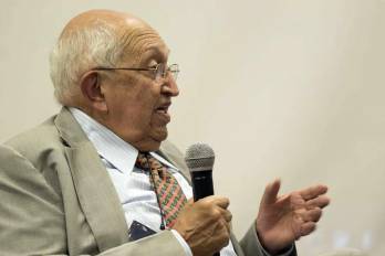 Mendoza construyó una carrera entre el periodismo y la literatura.