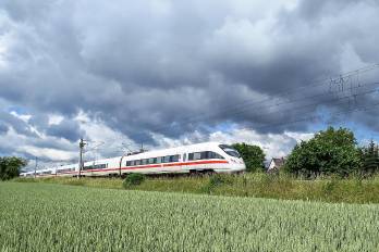 Conectividad terrestre: carreteras y ferrocarriles en Panamá