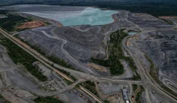 Vista aérea de la mina de cobre Sossego, estado de Pará, Brasil.