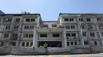 Recorrido de los avances en la reconstrucción de la Escuela República de Venezuela
