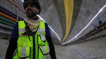 Vista del tunel dentro de la Línea 3 del Metro de Panamá.