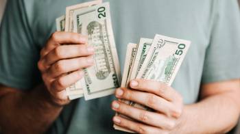 Los panameños cada vez más buscan aspiraciones salariales altas, en medio de muchas incertidumbres económicas.