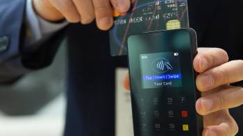 Los pagos sin contacto son transacciones que se realizan sin necesidad de tocar el terminal de pago.