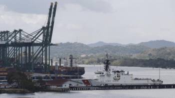 La venta por parte del grupo hongkonés CK Hutchinson a la estadounidense BlackRock de las participaciones de los puertos panameños de Balboa y Cristóbal se retrasará más allá del plazo del 2 de abril.