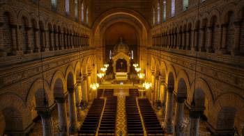 Fotografía cedida por la Secretaría de Turismo y Entretenimiento de Medellín de la catedral metropolitana de Medellín.